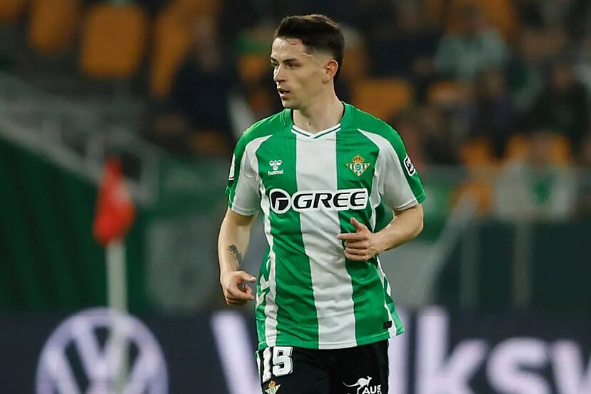 Fidalgo se sincera sobre sus primeros meses en el Betis: “Ojalá me dejen estar aquí mucho tiempo”