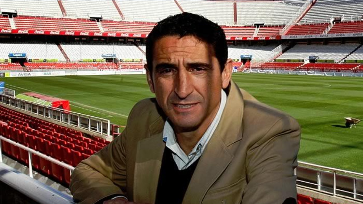 Manolo Jiménez no cierra la puerta al Sevilla y reivindica sus años en Nervión