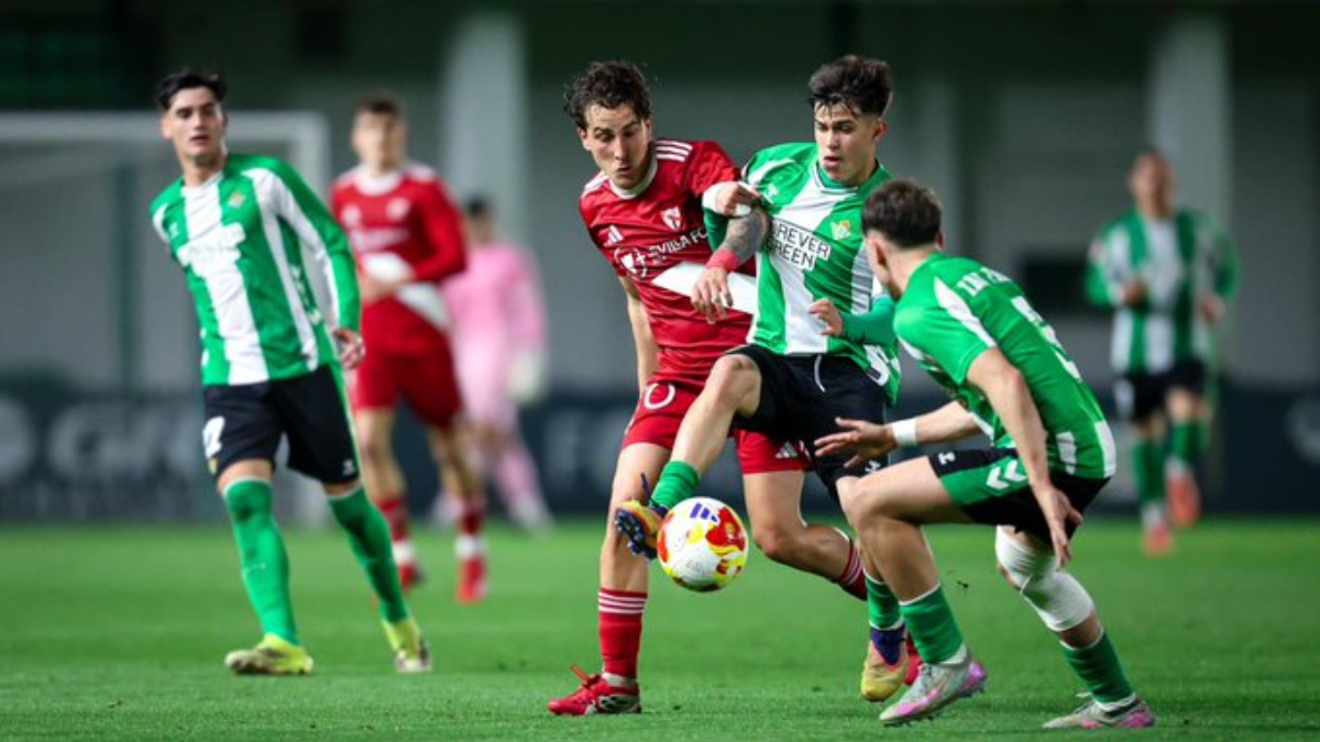 Betis Deportivo y Sevilla Atlético comienzan su pretemporada con muchas novedades