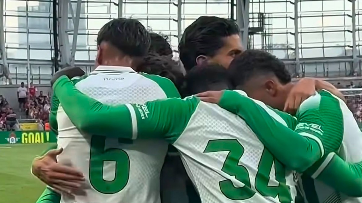 El Real Betis aprueba con nota su ensayo de Champions