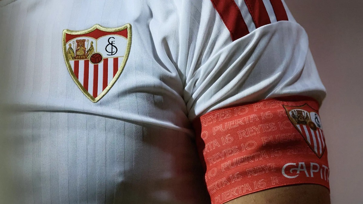 El Sevilla FC confirma sus capitanes para la 2026/2027