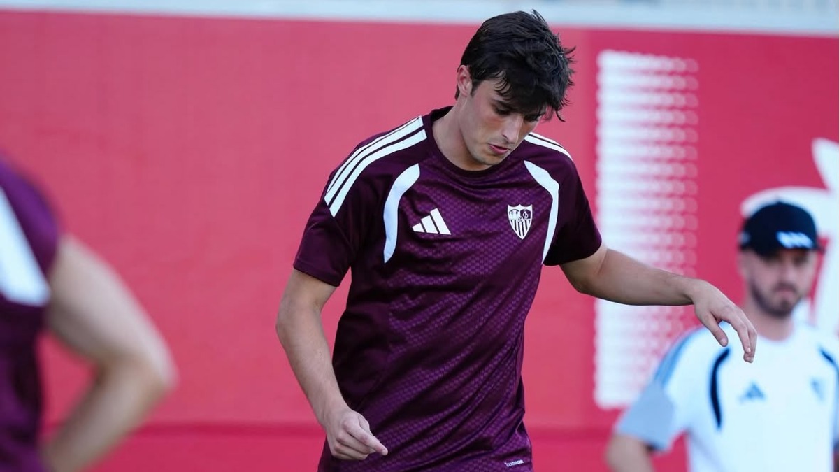 Así es Jesús Cruz, el canterano que se 'coló' en la lista del primer equipo en el Bernabéu