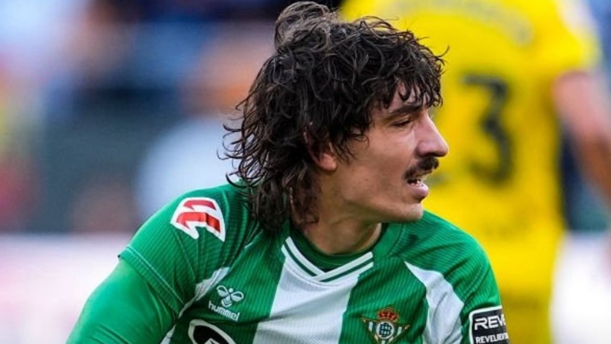 Bellerín abre su corazón antes de reencontrarse con el Arsenal: “El Betis llegó cuando más lo necesitaba”