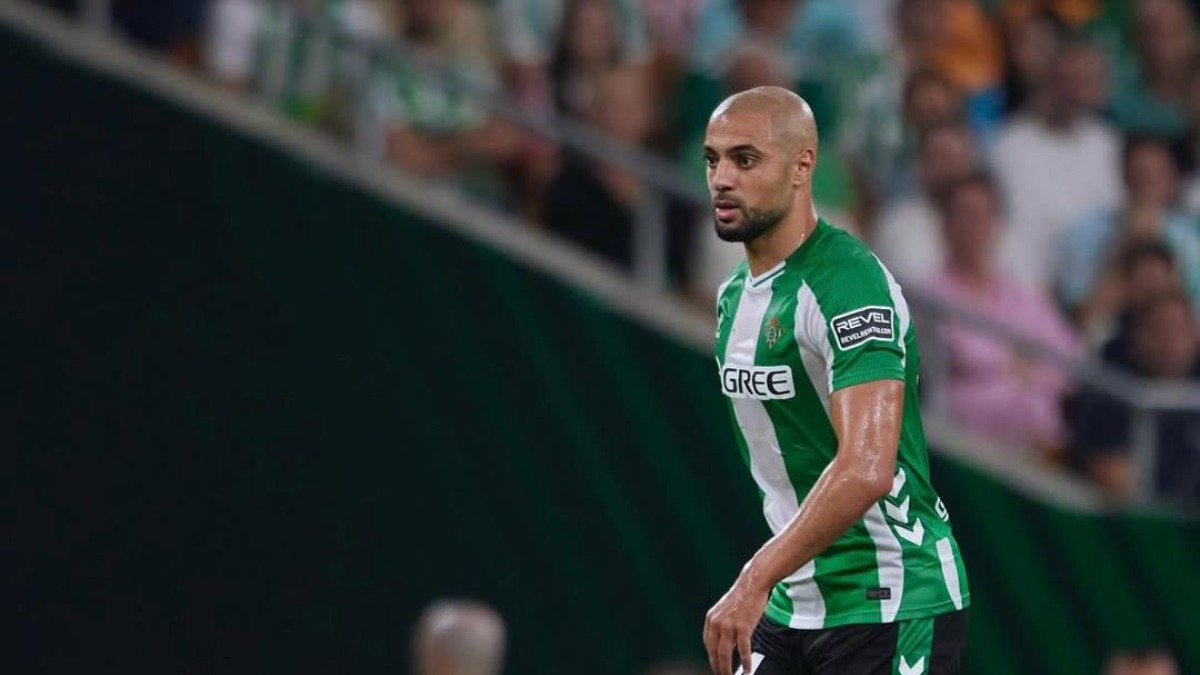 El Fenerbahçe, firme con Amrabat y el Betis
