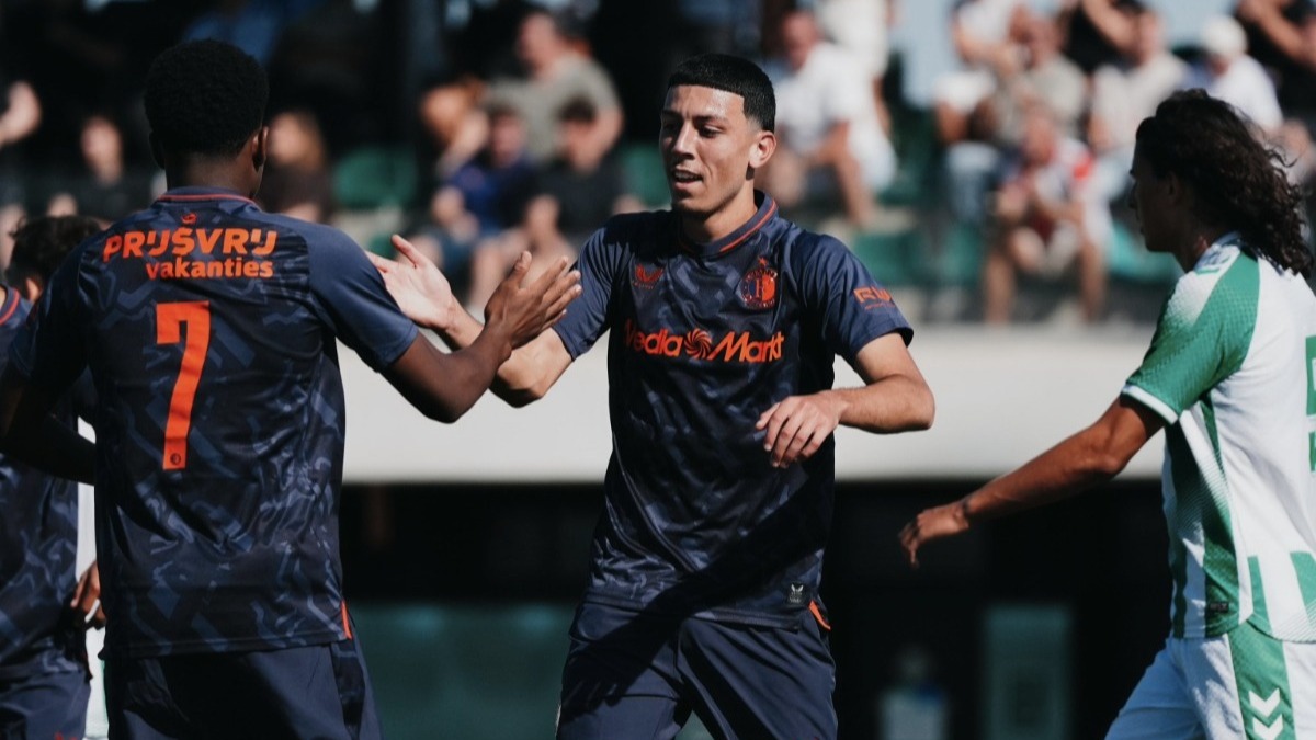 El Feyenoord aprovecha los errores verdiblancos en la Youth League