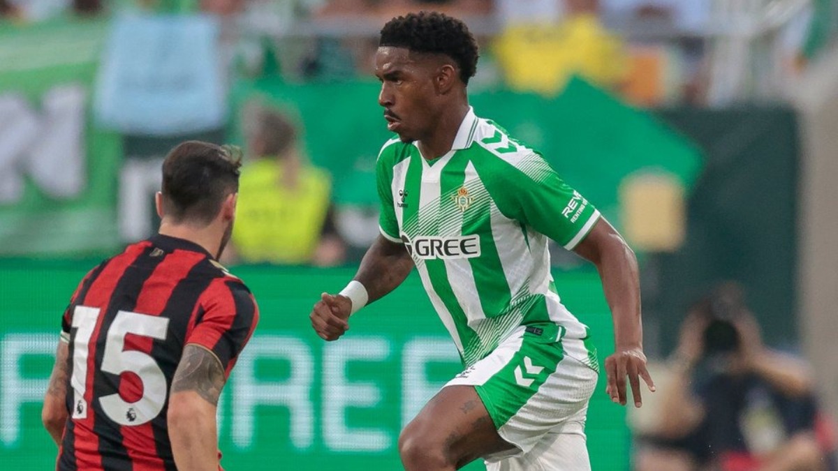 La oportunidad del Real Betis a Junior Firpo para resarcirse