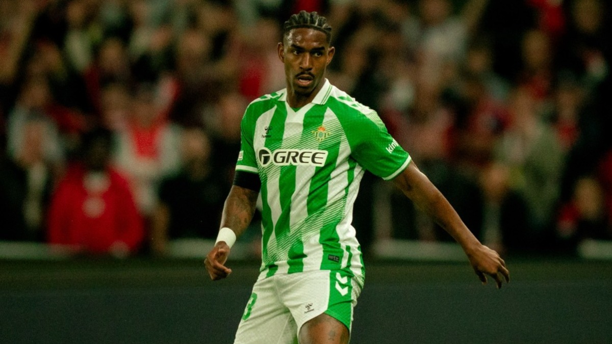 El Real Betis comienza a sufrir el temido 'virus FIFA'