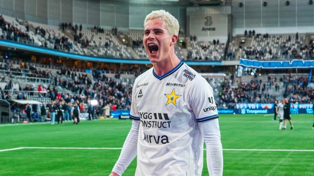 El Sevilla negocia por Robbie Ure, el escocés que promedia un gol por partido en Suecia