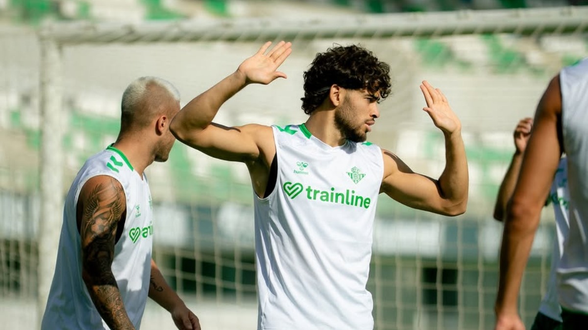 Ez Abde, principal novedad para el Levante-Betis