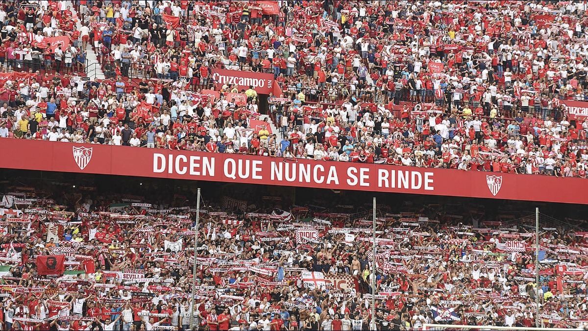 La Federación de Peñas del Sevilla carga contra la campaña de abonados y exige cambios en las medidas para los menores