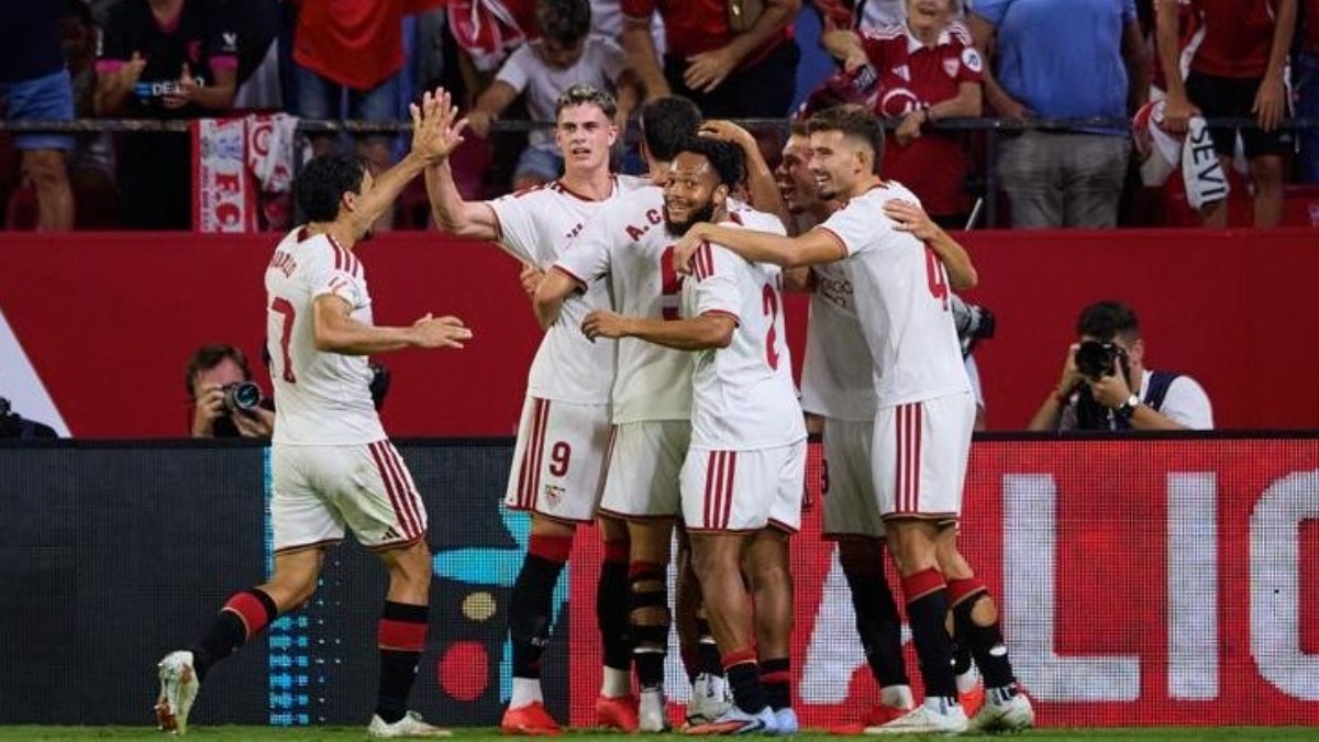 Horario y dónde ver el RC Deportivo - Sevilla FC: mismo objetivo