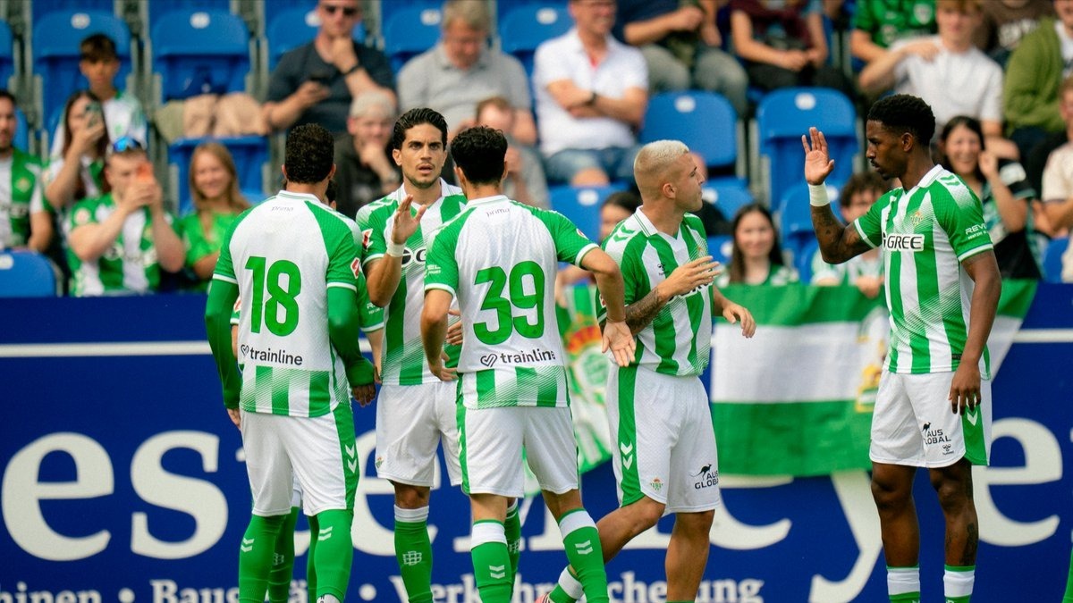 La convocatoria del Real Betis para su 'stage' en Marbella: regresos y bajas