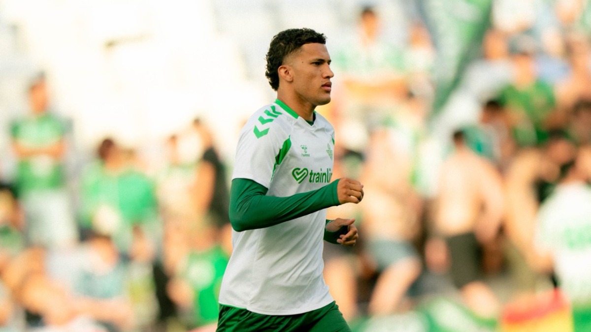 La salida de Deossa del Betis, al caer
