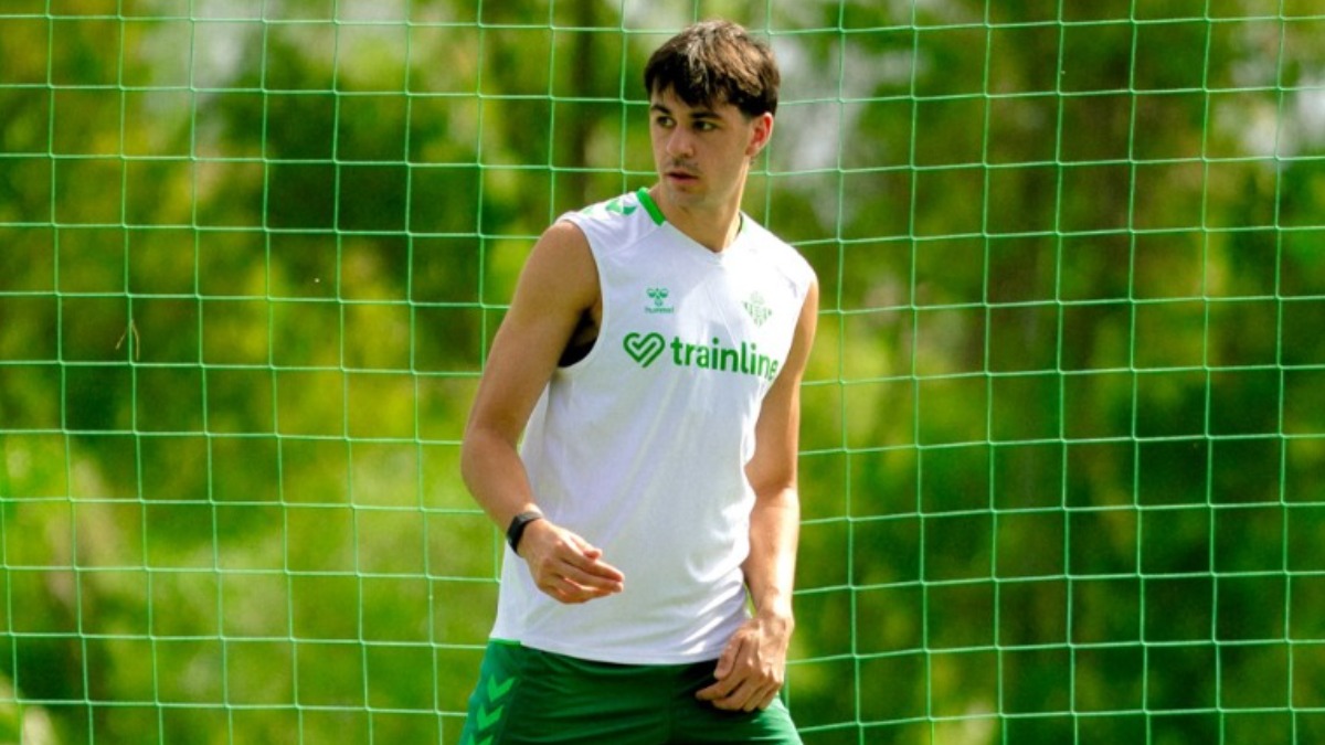 El Real Betis despeja el camino de Petit