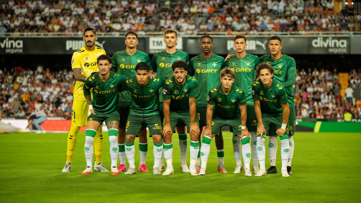 Las notas del Real Betis en la victoria ante el Valencia en Mestalla