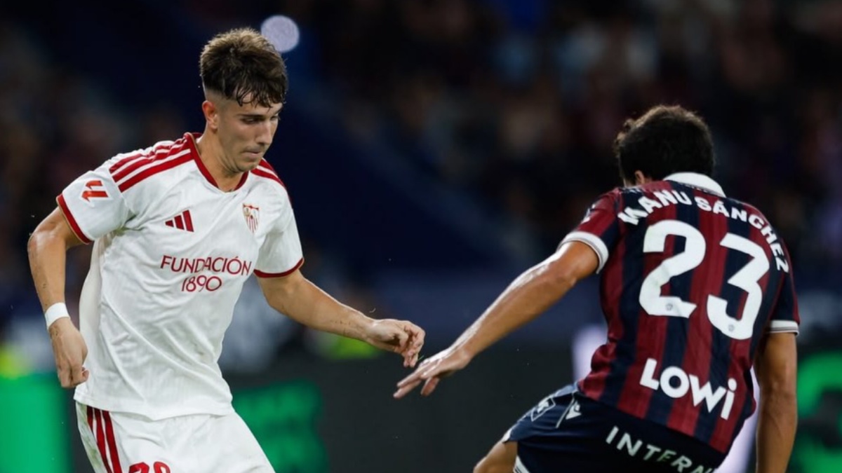Miguel Sierra pasa por quirófano y afronta una larga recuperación con el Sevilla