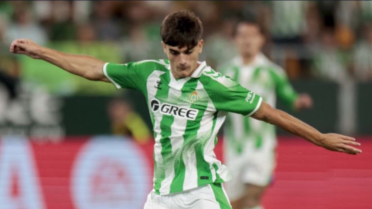 Morante aprovecha su oportunidad con el Betis y convierte su debut en Primera División en una noche inolvidable