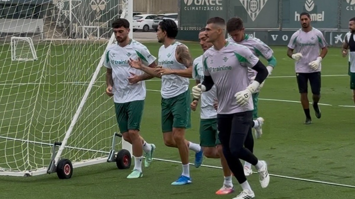 Parrott y Abde ya se encuentran a las órdenes de Pellegrini