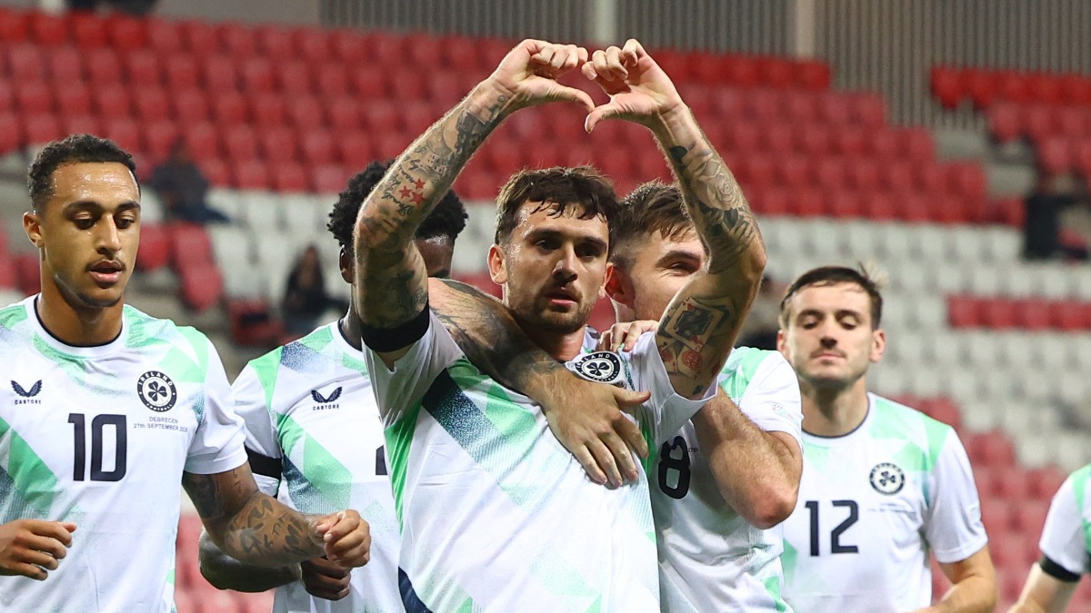 Troy Parrott, ídolo en el Real Betis... y en Irlanda