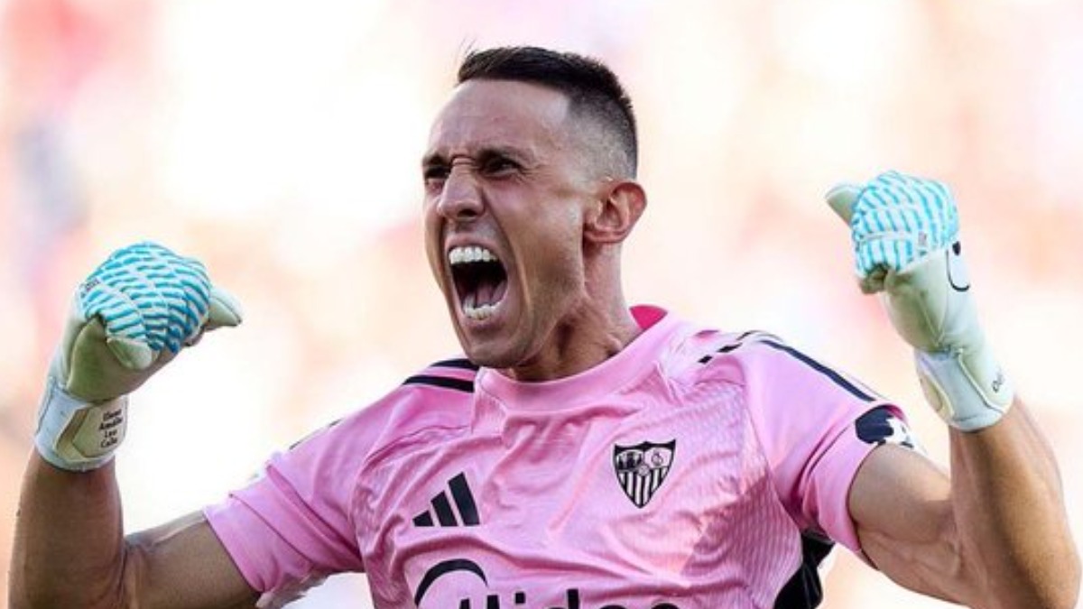 Vlachodimos: "Quiero volver a dar mi mejor versión y que el Sevilla esté en lo más alto"